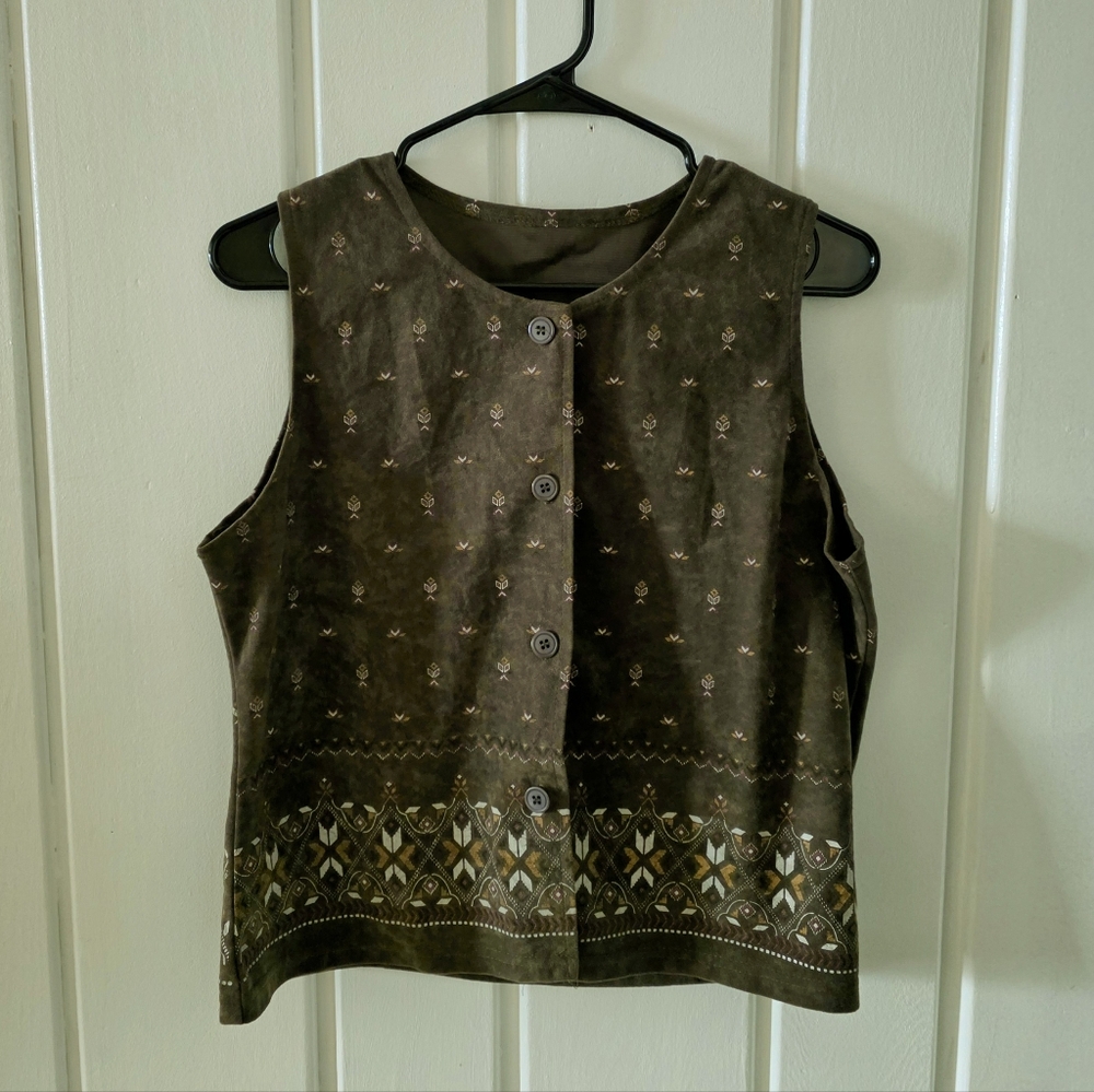 Elegant Embroidered Sleeveless Blouse